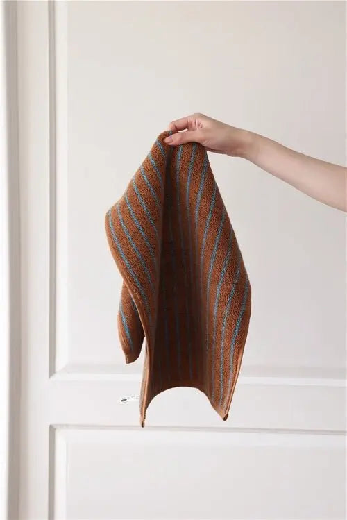 Ultra Soft Absorbent Retro Stripe Bath Towel - 100% Organic Cotton - Beauty
