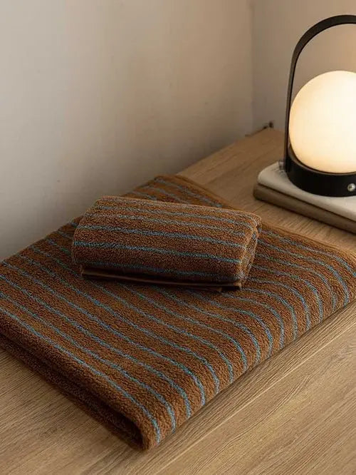 Ultra Soft Absorbent Retro Stripe Bath Towel - 100% Organic Cotton - Beauty