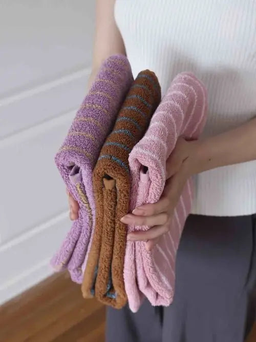 Ultra Soft Absorbent Retro Stripe Bath Towel - 100% Organic Cotton - Beauty